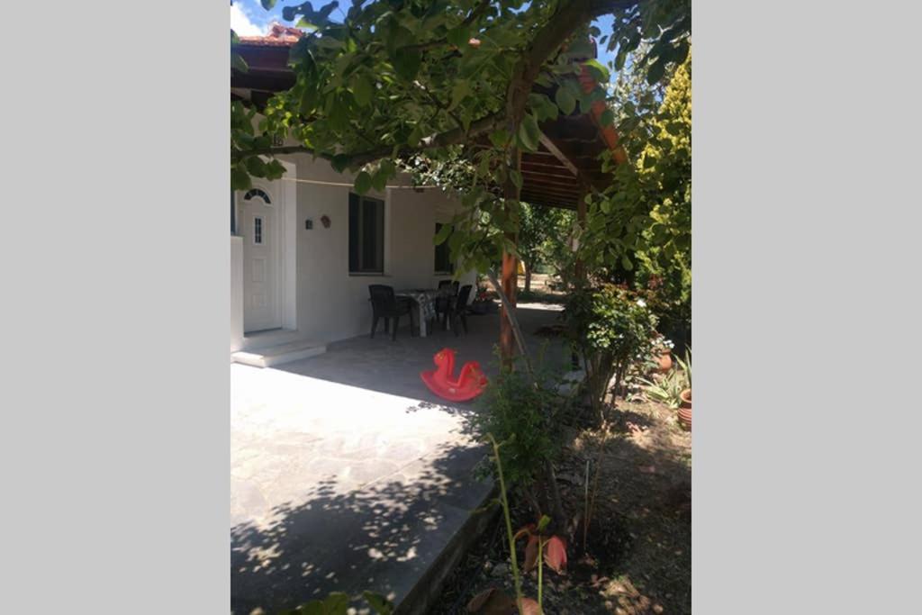 Irinis Cottage Kala Nera Extérieur photo